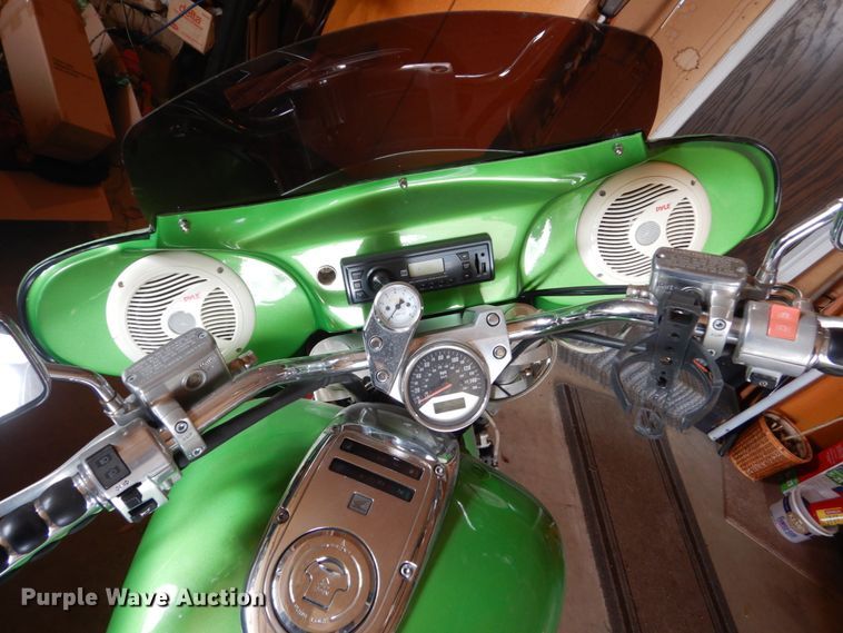 image for item GW9607 2002 Honda VTX1800C2 motorcycle