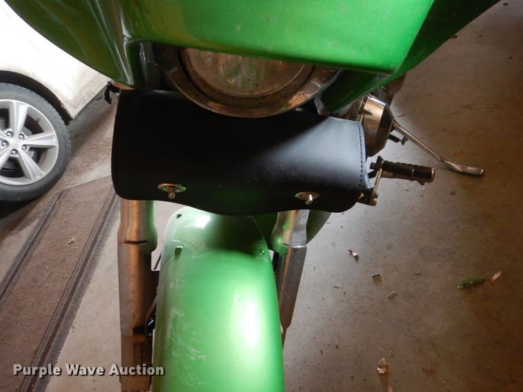 image for item GW9607 2002 Honda VTX1800C2 motorcycle