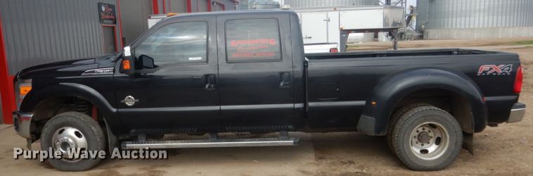 image for item GW9864 2012 Ford F350 Super Duty  Crew Cab pickup truck