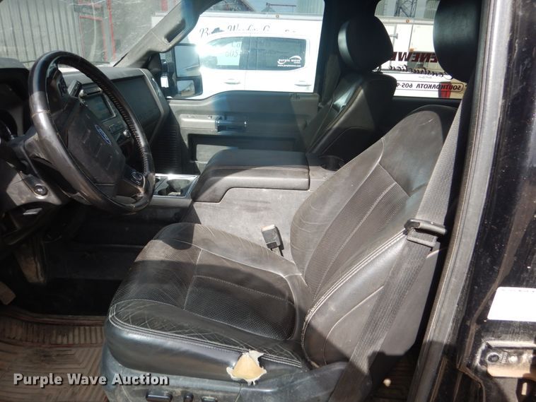 image for item GW9864 2012 Ford F350 Super Duty  Crew Cab pickup truck