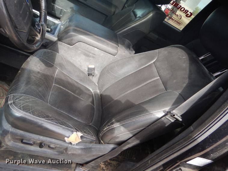 image for item GW9864 2012 Ford F350 Super Duty  Crew Cab pickup truck