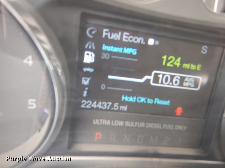 image for item GW9864 2012 Ford F350 Super Duty  Crew Cab pickup truck