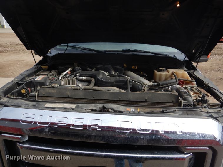 image for item GW9864 2012 Ford F350 Super Duty  Crew Cab pickup truck