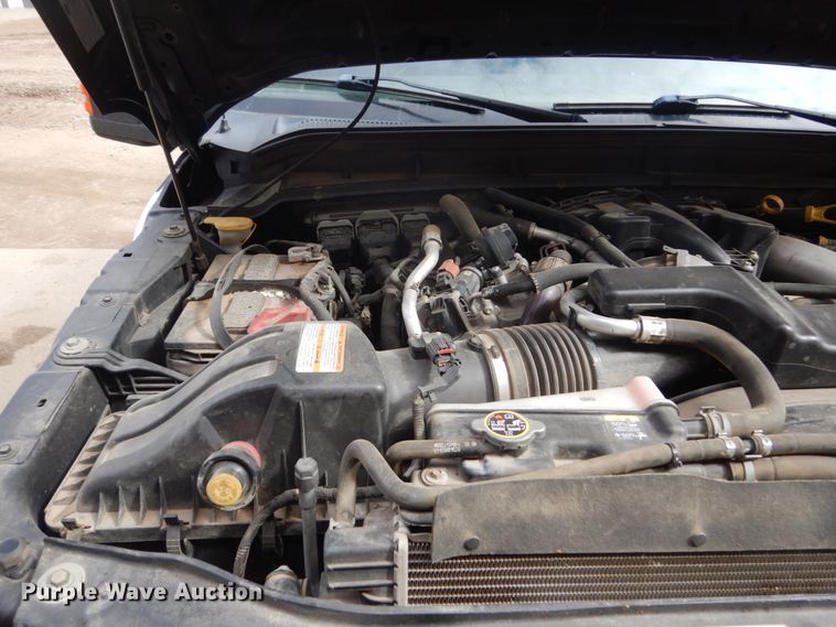 image for item GW9864 2012 Ford F350 Super Duty  Crew Cab pickup truck