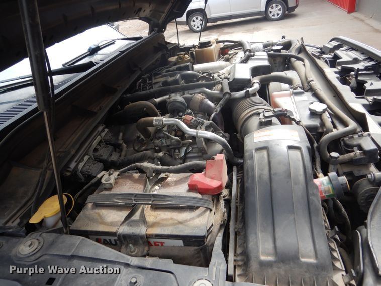 image for item GW9864 2012 Ford F350 Super Duty  Crew Cab pickup truck