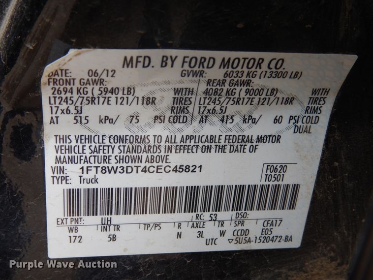 image for item GW9864 2012 Ford F350 Super Duty  Crew Cab pickup truck