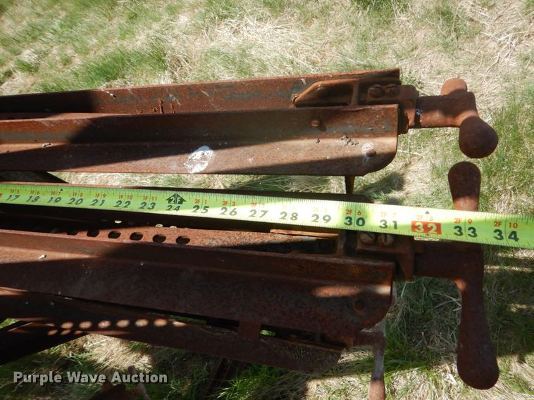 image for item GW9869 Taylor clamp carrier