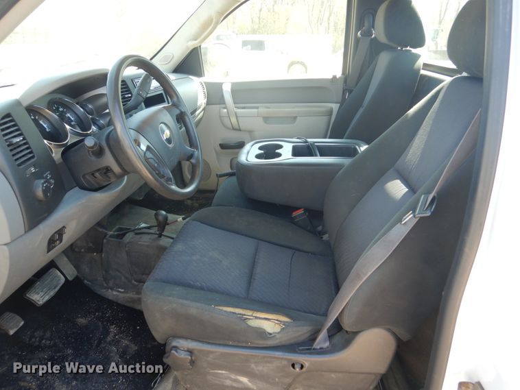 image for item GW9884 2011 Chevrolet Silverado 3500  pickup truck