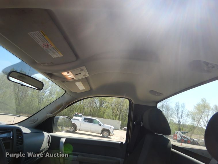 image for item GW9884 2011 Chevrolet Silverado 3500  pickup truck
