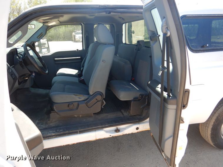 image for item GW9885 2011 Ford F250 Super Duty  SuperCab pickup truck