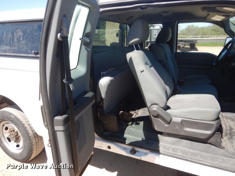 image for item GW9885 2011 Ford F250 Super Duty  SuperCab pickup truck