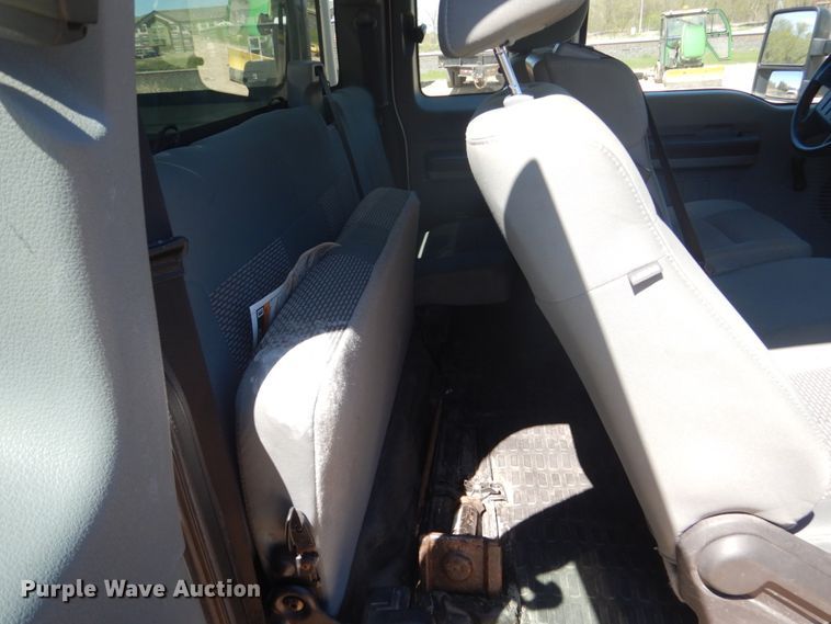 image for item GW9885 2011 Ford F250 Super Duty  SuperCab pickup truck