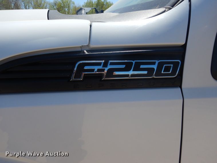 image for item GW9885 2011 Ford F250 Super Duty  SuperCab pickup truck