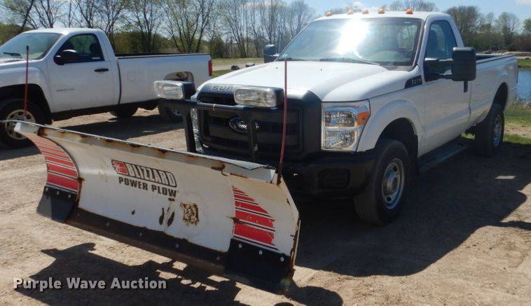 image for item GW9886 2013 Ford F350 Super Duty  pickup truck