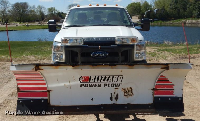 image for item GW9886 2013 Ford F350 Super Duty  pickup truck