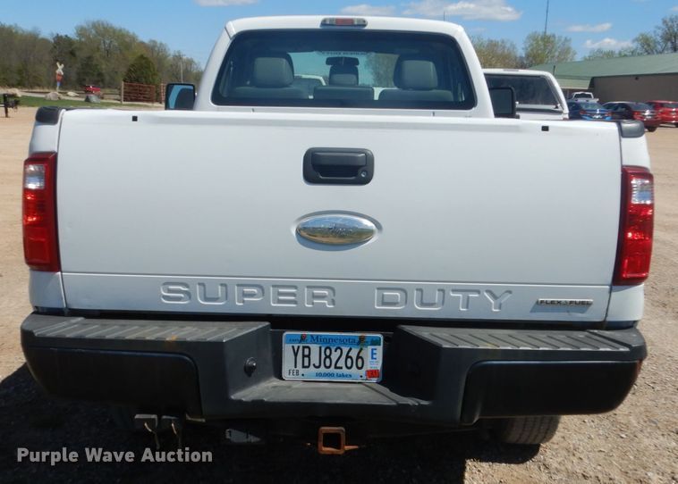 image for item GW9886 2013 Ford F350 Super Duty  pickup truck