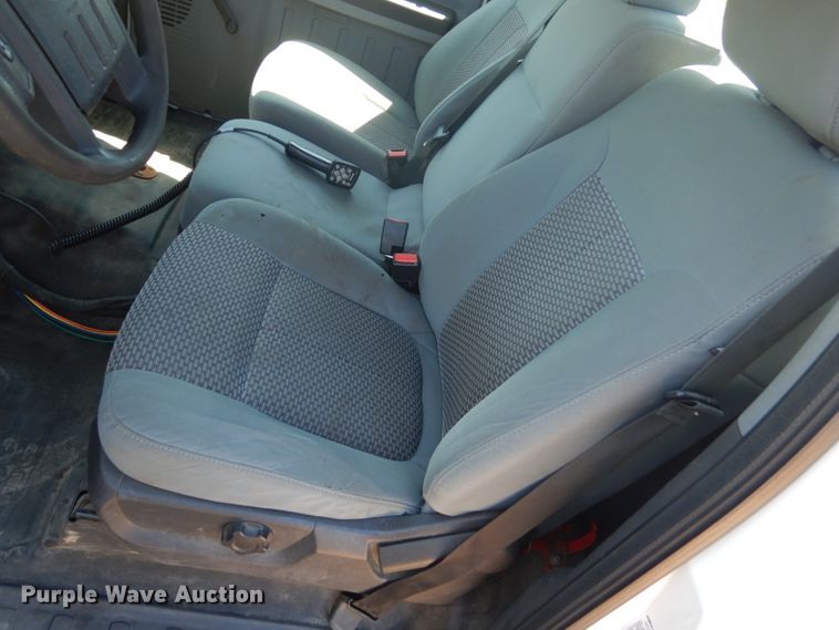 image for item GW9886 2013 Ford F350 Super Duty  pickup truck