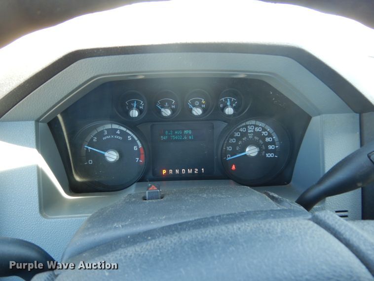 image for item GW9886 2013 Ford F350 Super Duty  pickup truck