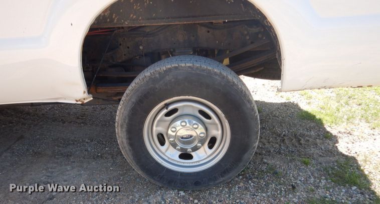 image for item GW9886 2013 Ford F350 Super Duty  pickup truck