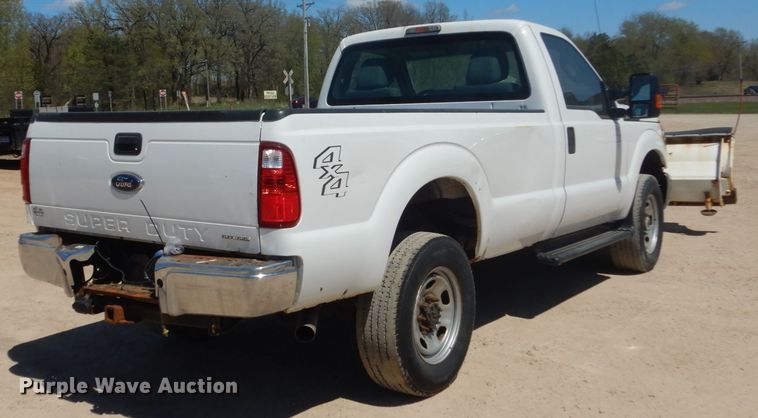 image for item GW9887 2013 Ford F350 Super Duty  pickup truck