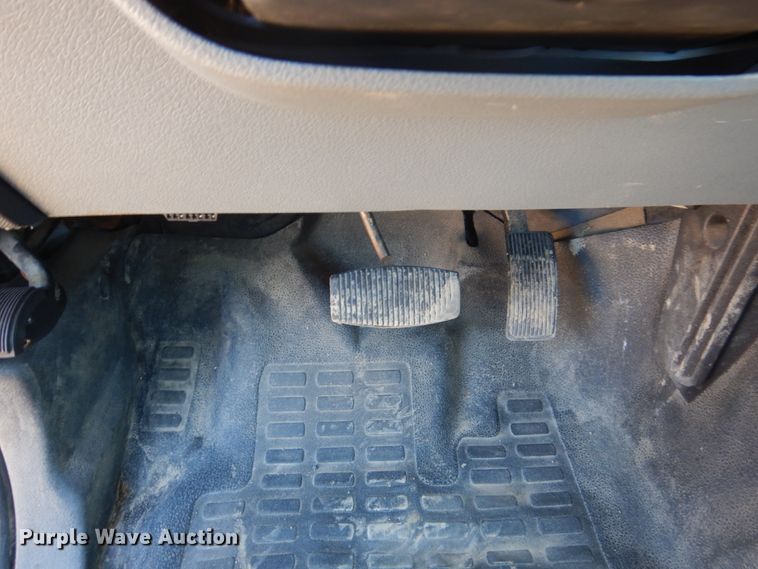 image for item GW9887 2013 Ford F350 Super Duty  pickup truck