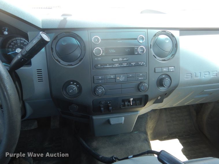 image for item GW9887 2013 Ford F350 Super Duty  pickup truck