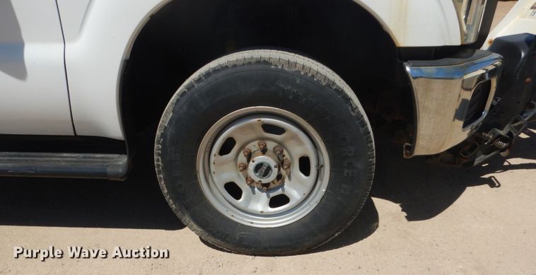 image for item GW9887 2013 Ford F350 Super Duty  pickup truck