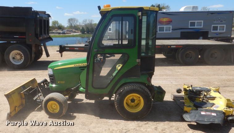 image for item GW9888 John Deere X700 lawn mower