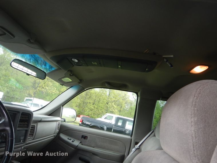 image for item GW9919 2000 Chevrolet Silverado 2500  Ext. Cab pickup truck