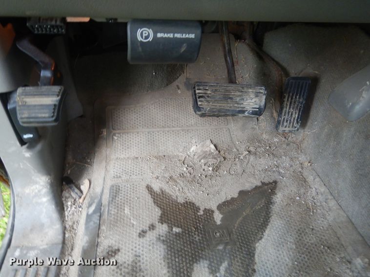 image for item GW9919 2000 Chevrolet Silverado 2500  Ext. Cab pickup truck