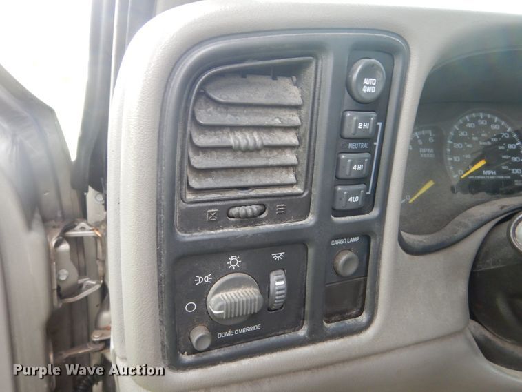 image for item GW9919 2000 Chevrolet Silverado 2500  Ext. Cab pickup truck