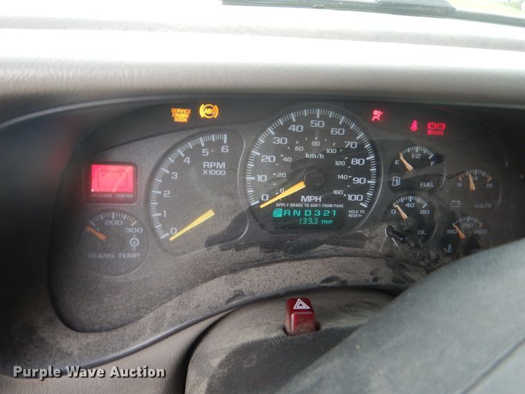 image for item GW9919 2000 Chevrolet Silverado 2500  Ext. Cab pickup truck