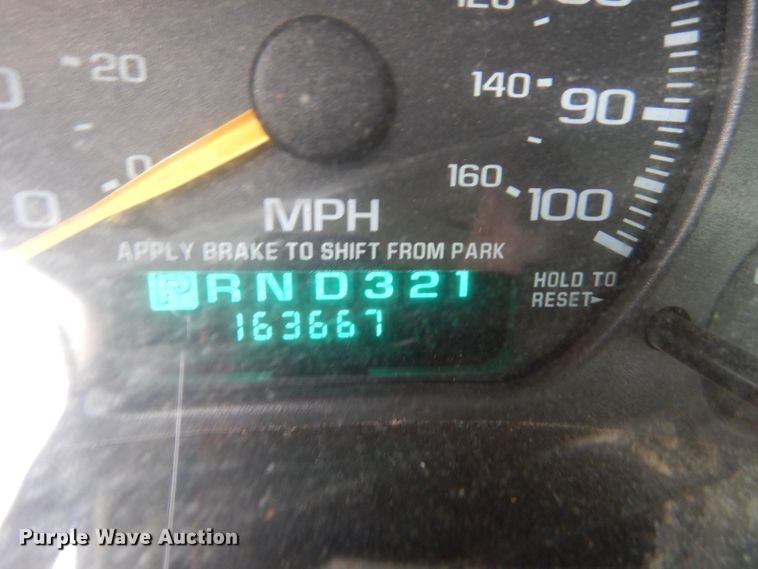 image for item GW9919 2000 Chevrolet Silverado 2500  Ext. Cab pickup truck