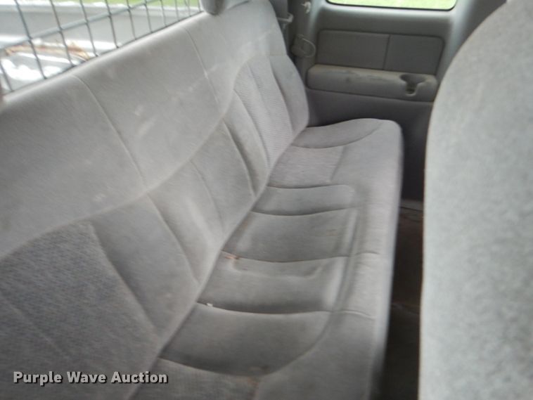 image for item GW9919 2000 Chevrolet Silverado 2500  Ext. Cab pickup truck