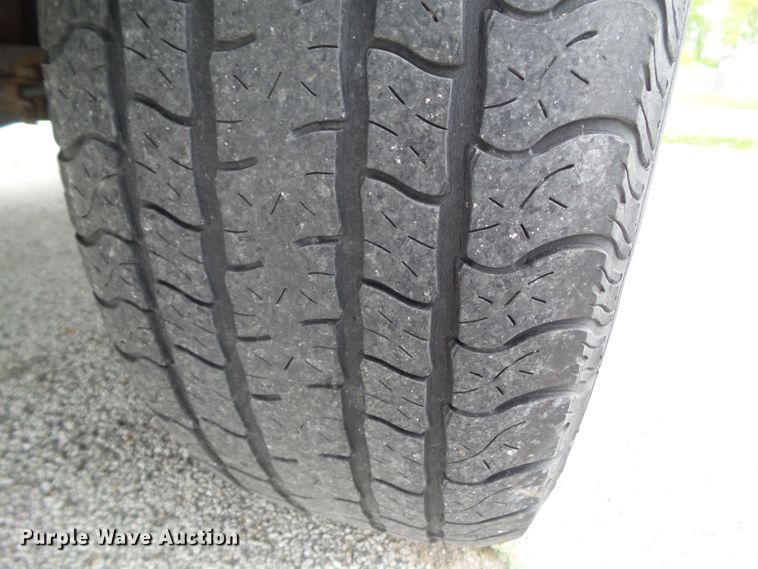 image for item GX9063 2004 Chevrolet Silverado 1500  Crew Cab pickup truck