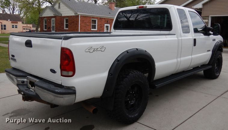 image for item GY9207 2005 Ford F250 Super Duty  SuperCab pickup truck