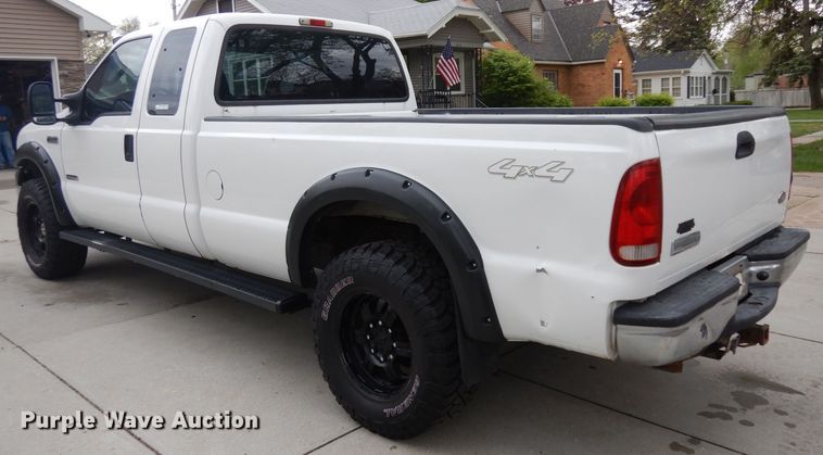 image for item GY9207 2005 Ford F250 Super Duty  SuperCab pickup truck