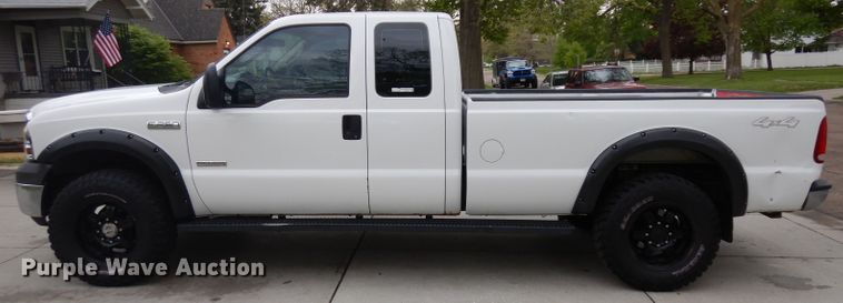 image for item GY9207 2005 Ford F250 Super Duty  SuperCab pickup truck