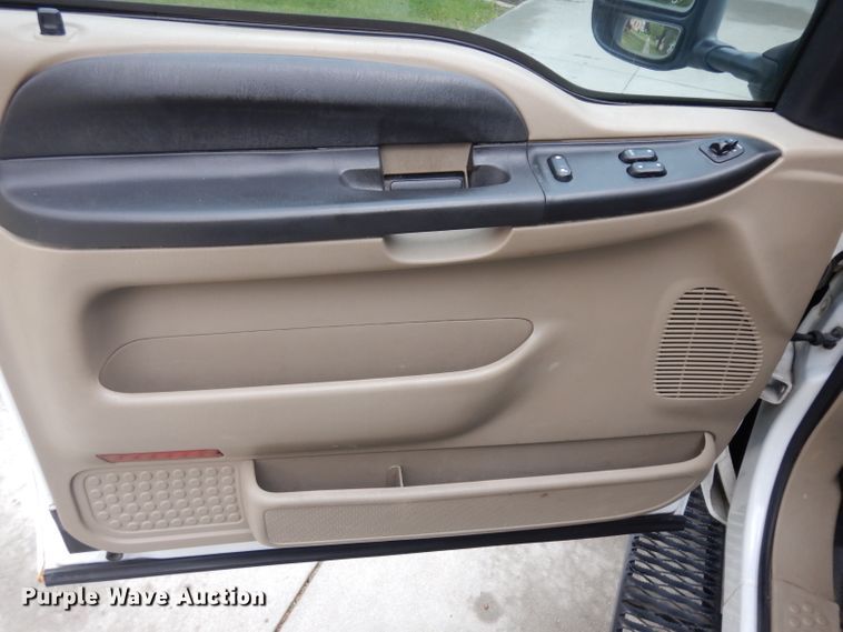 image for item GY9207 2005 Ford F250 Super Duty  SuperCab pickup truck