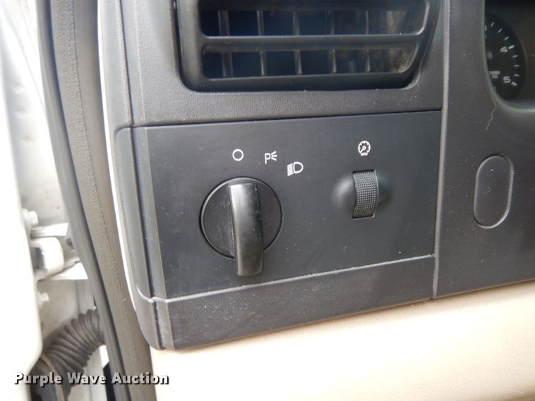 image for item GY9207 2005 Ford F250 Super Duty  SuperCab pickup truck