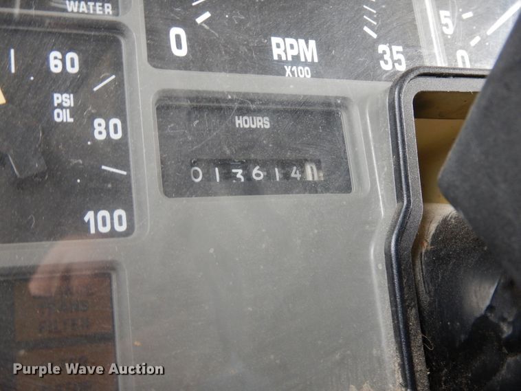 image for item GY9208 1997 International 3800 school bus