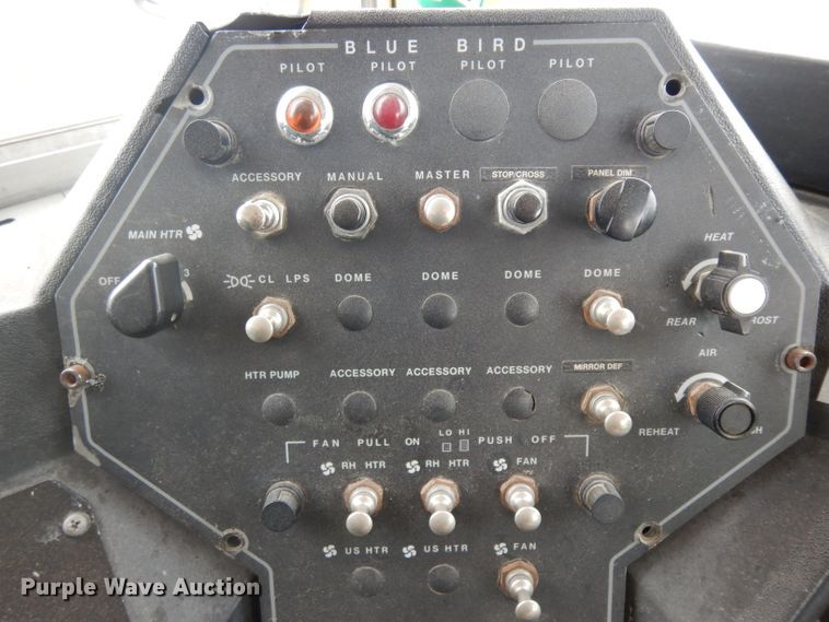 image for item GY9208 1997 International 3800 school bus