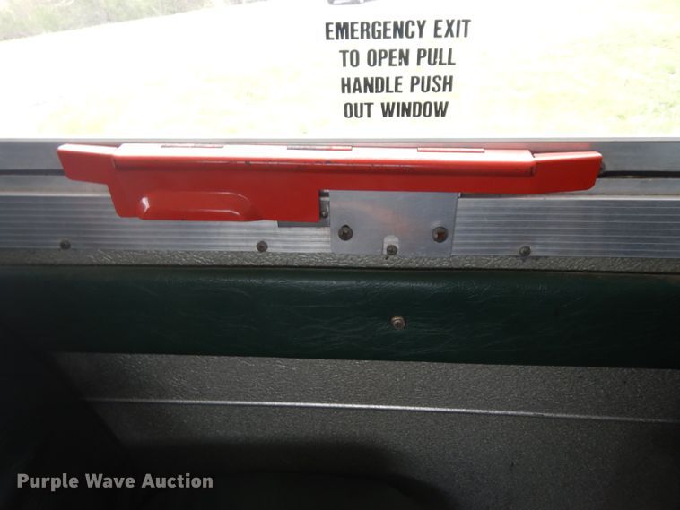 image for item GY9208 1997 International 3800 school bus