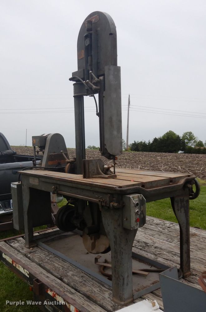 image for item GY9212 Armstrong-Blum 8/MG1 bandsaw