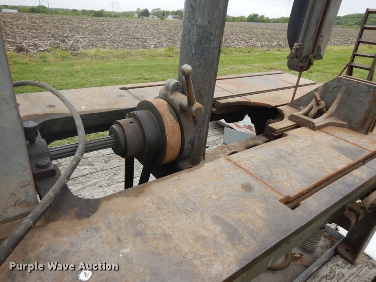 image for item GY9212 Armstrong-Blum 8/MG1 bandsaw