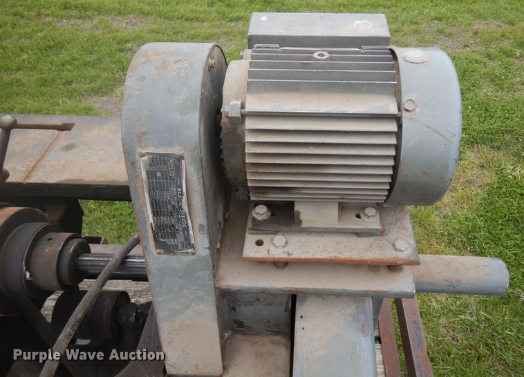 image for item GY9212 Armstrong-Blum 8/MG1 bandsaw