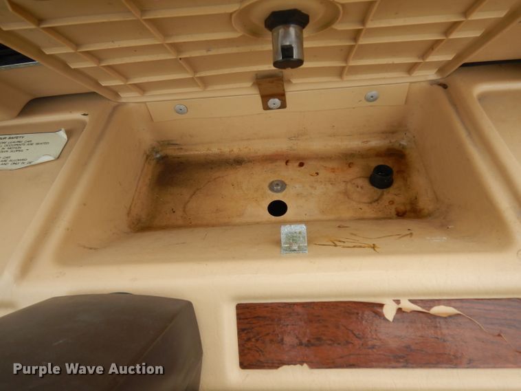 image for item GY9213 1986 Yamaha G3 Sunclassic golf cart