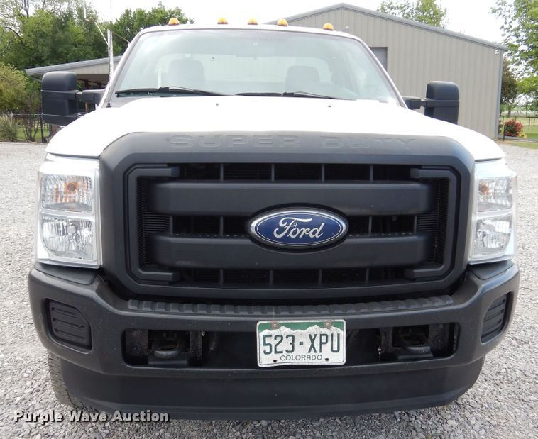 image for item HA9137 2016 Ford F350 Super Duty XL  utility bed pickup truck