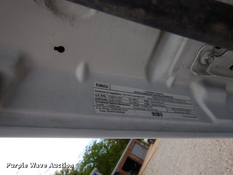 image for item HA9137 2016 Ford F350 Super Duty XL  utility bed pickup truck