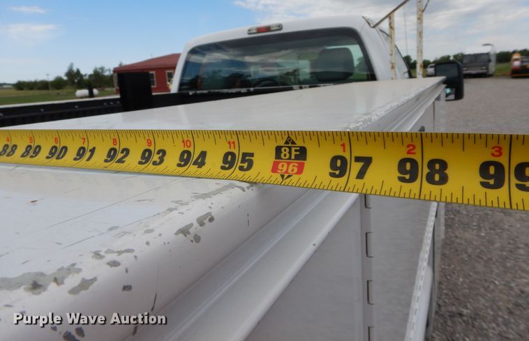 image for item HA9137 2016 Ford F350 Super Duty XL  utility bed pickup truck